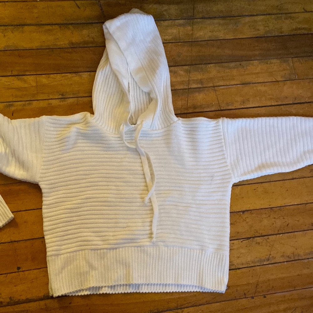White hoodie shirt